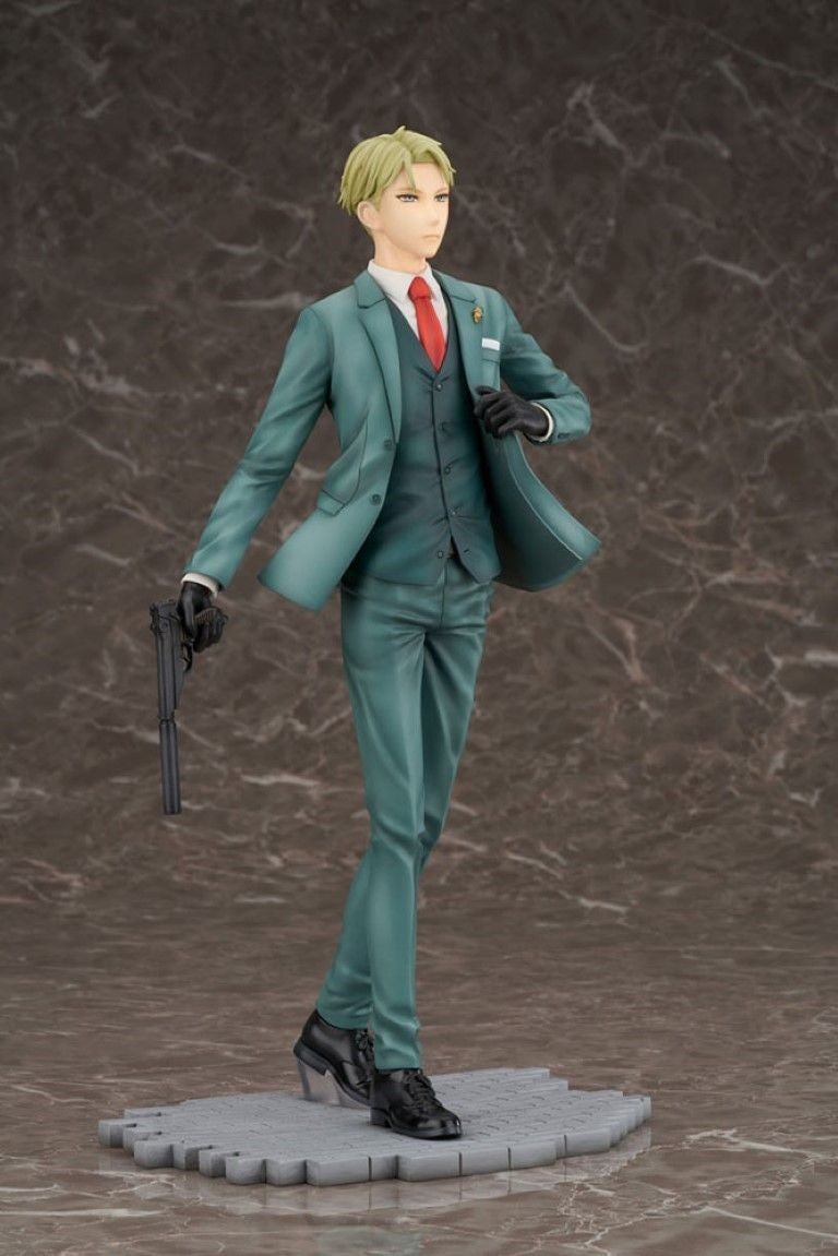 Spy X Family Loid Forger 1/7 Scale Fig