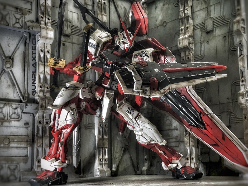 MG Gundam Astray Red Frame – Eleganza e Potenza