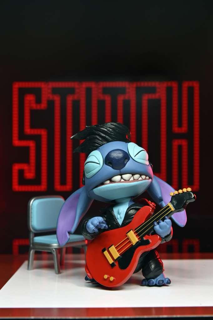 [PREORDER] LILO & STITCH - Stitch "Singer Elvis" - Ultimate Figure 8cm