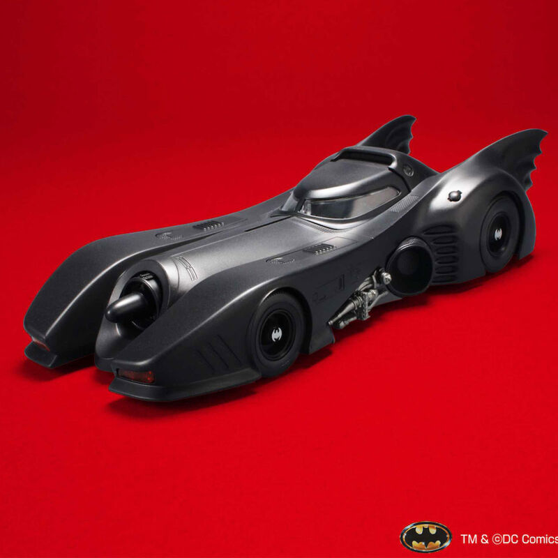 [PREORDER] Model Kit Auto Batmobile Batman DC comics 1/35