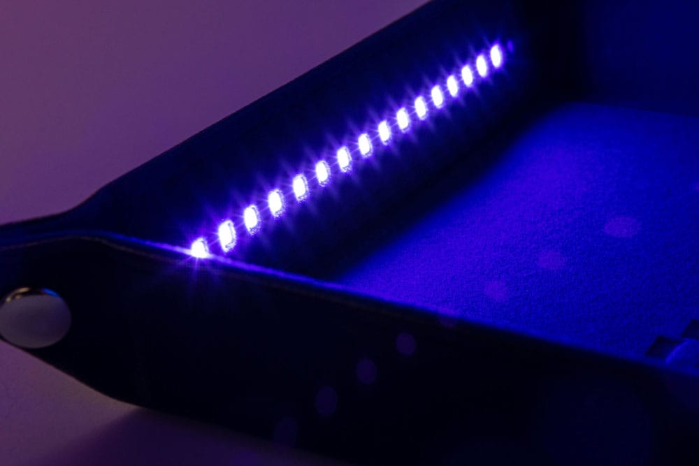 [PREORDER] FanRoll Shadowlight Folding Blacklight Dice Tray Black