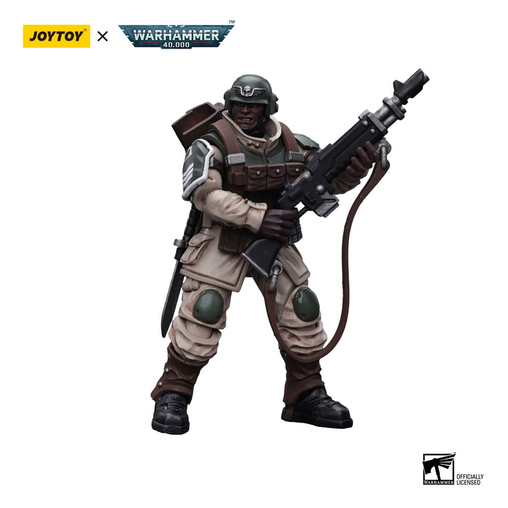 [PREORDER] Warhammer 40k Action Figure 1/18 Astra Militarum Cadian Command Squad Veteran with Regimental Standard 12 cm