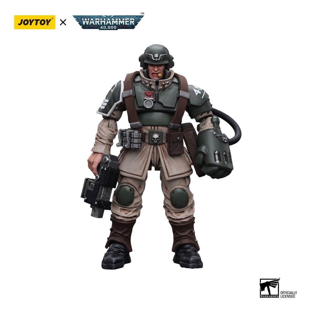 [PREORDER] Warhammer 40k Action Figure 1/18 Astra Militarum Cadian Command Squad Veteran Sergeant with Power Fist 12 cm