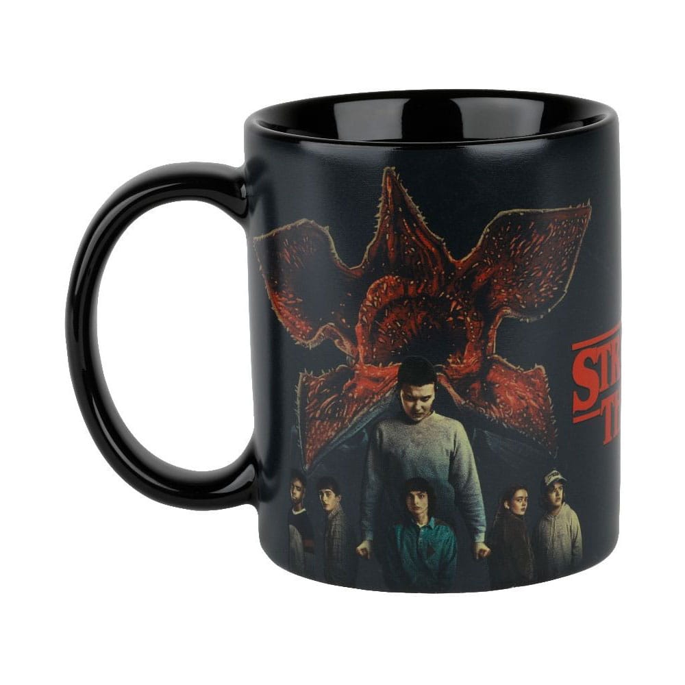 [PREORDER] Stranger Things Heat Change Mug Team 320 ml